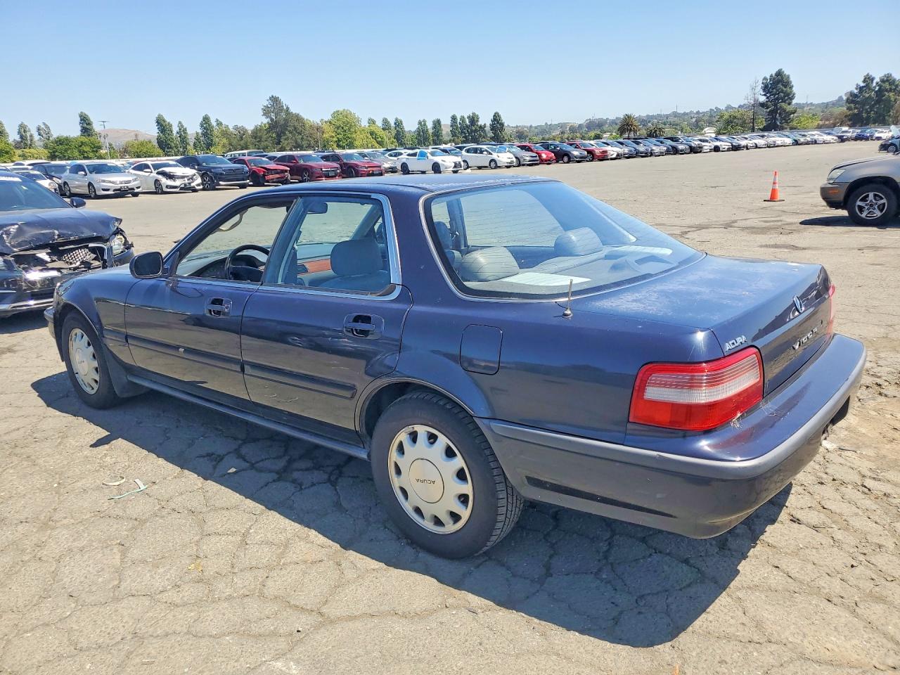 1992 Acura Vigor VIN JH4CC2654NC005516 photo 2