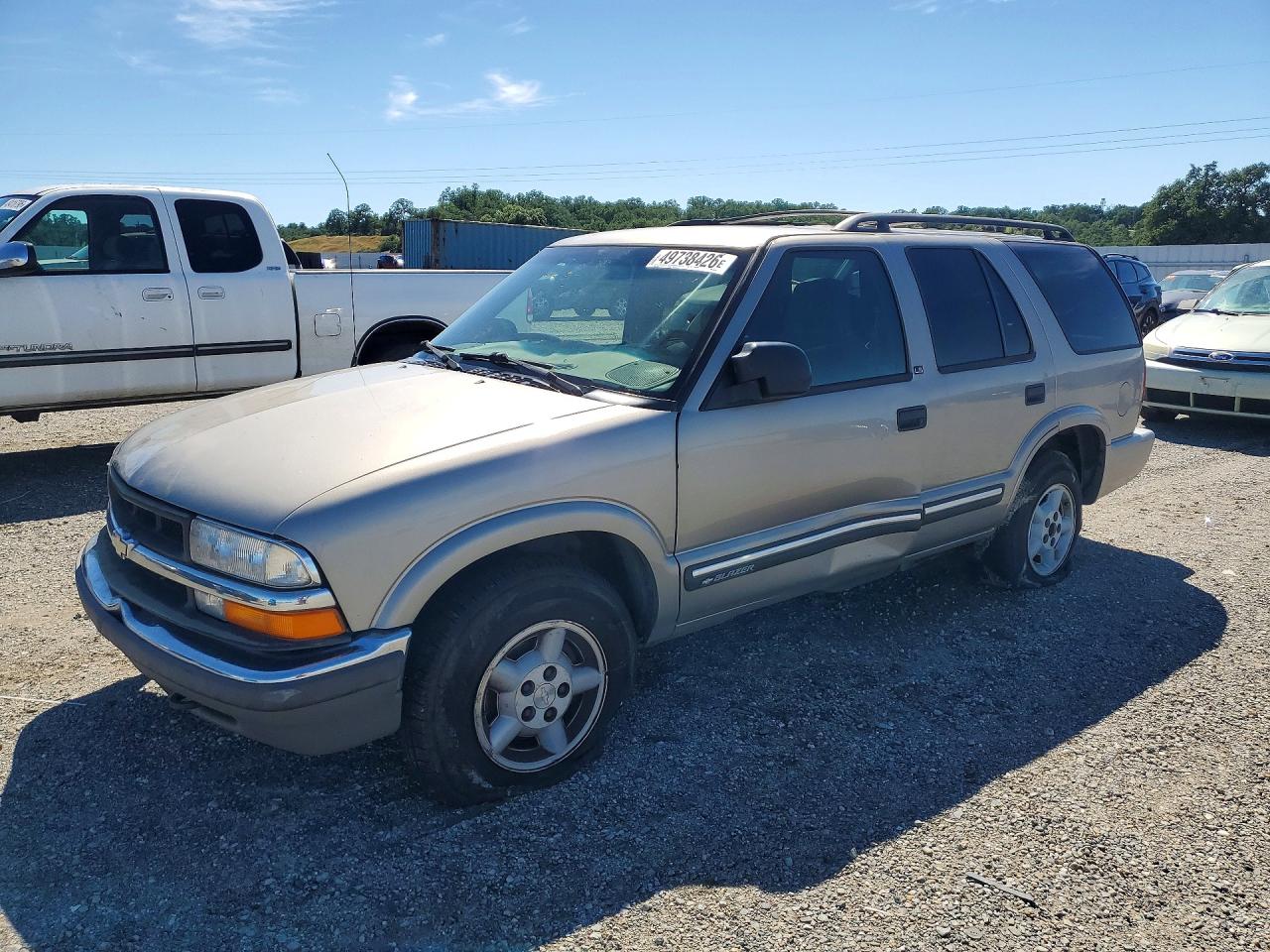 2000 CHEV Blazer VIN 1GNDT13W7YK207801 photo 1