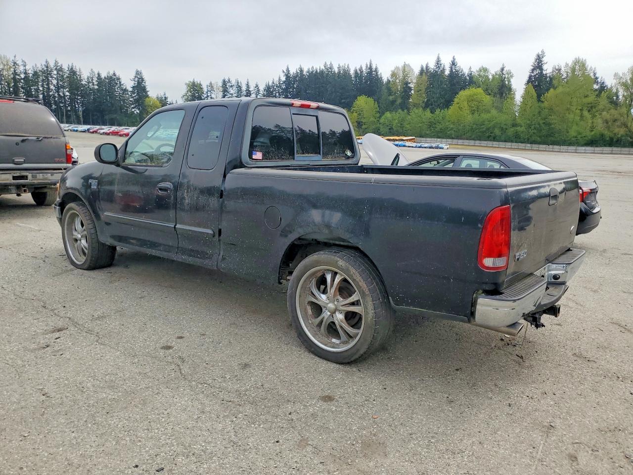 2003 Ford F150 VIN 1FTRX17L73KA97926 photo 2