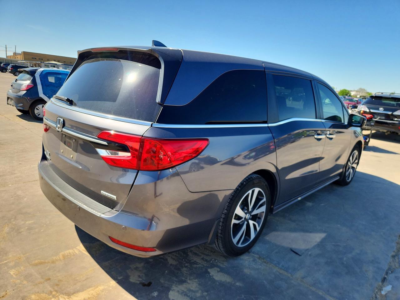 2021 HONDA Odyssey VIN 5FNRL6H84MB007701 photo 3