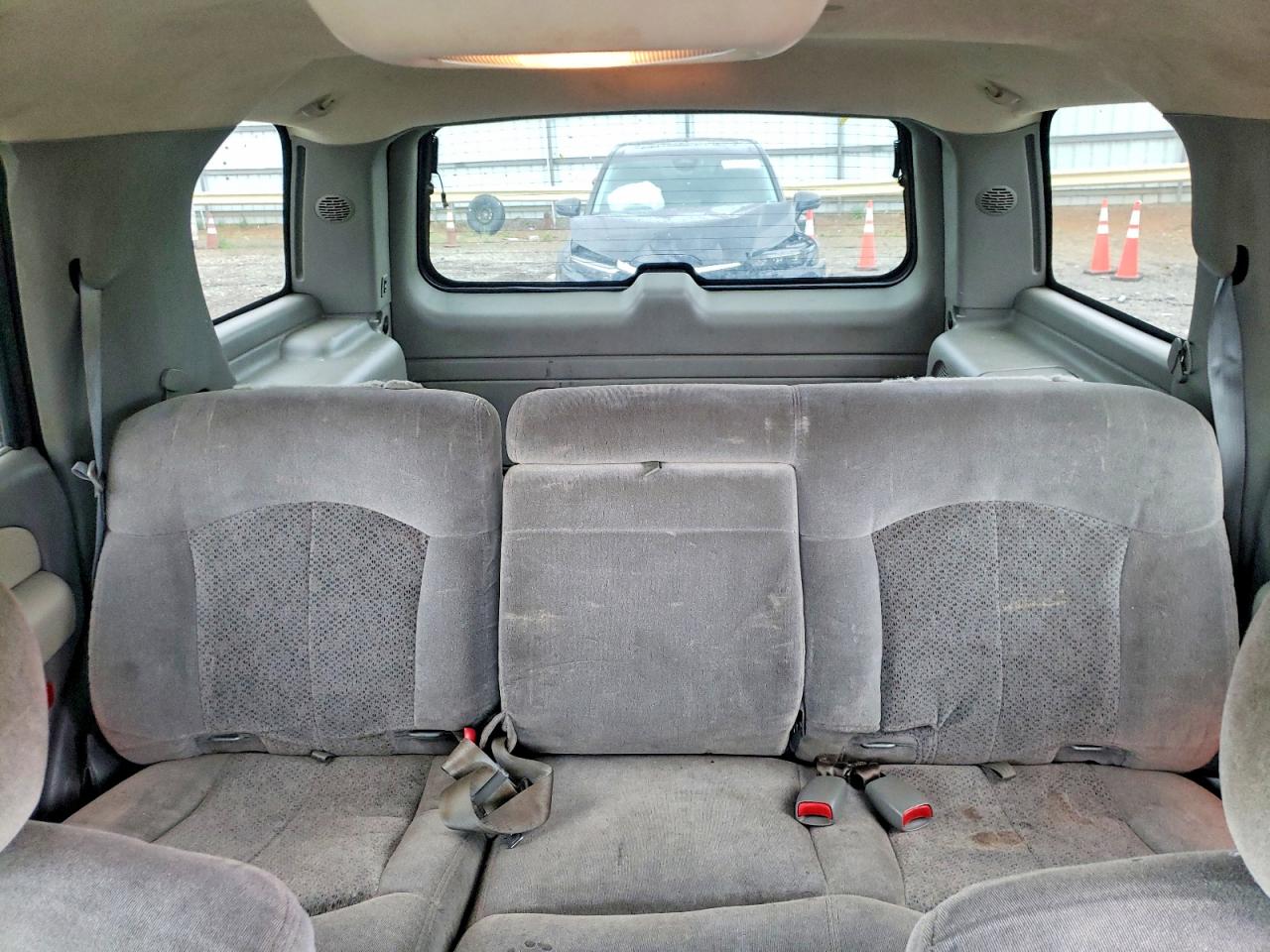 2002 Tahoe VIN 1GNEK13Z12R259764 photo 10