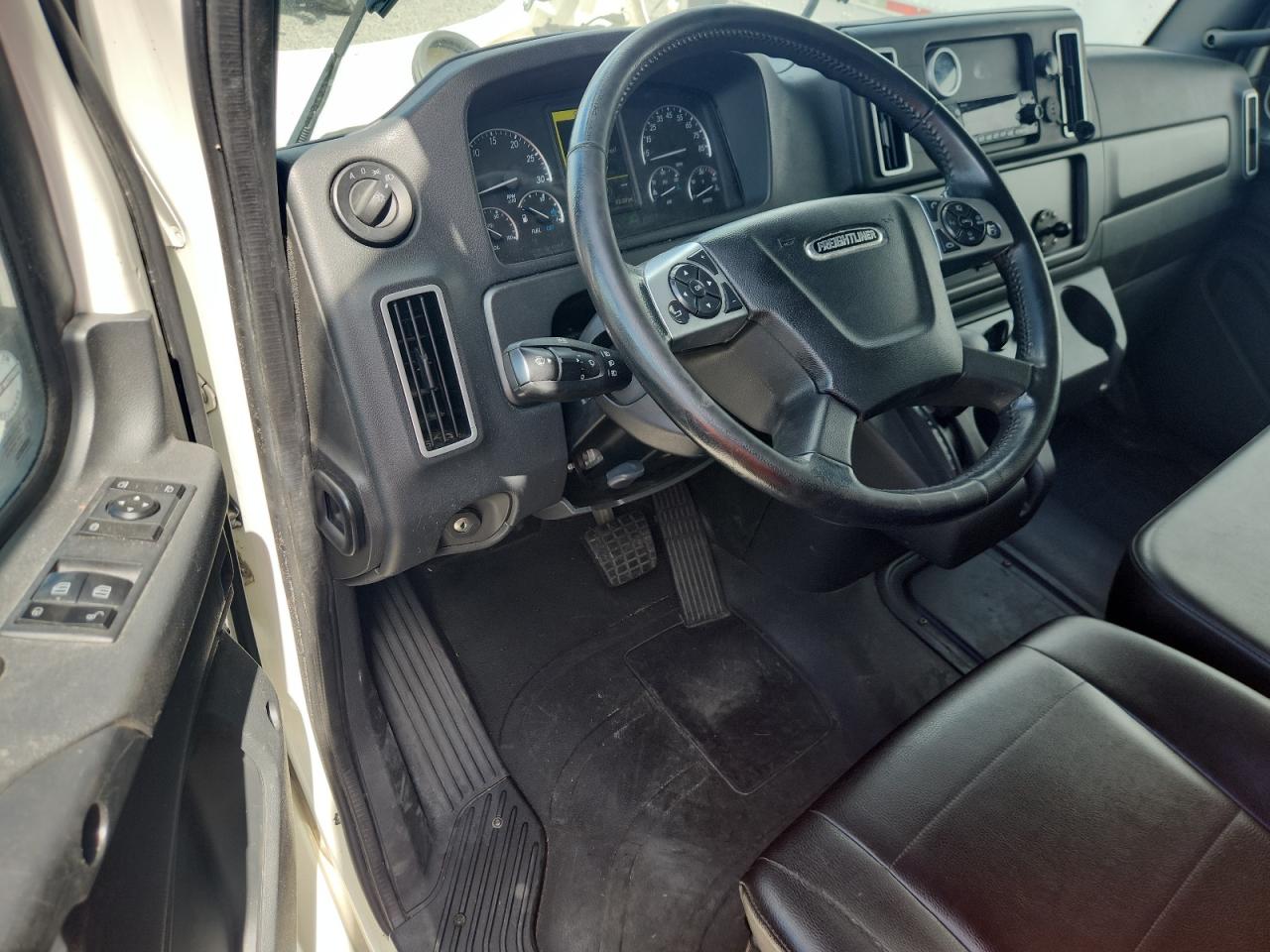2024 FREIGHTLINER All other VIN 1FVACWFC7RHUN5527 photo 8