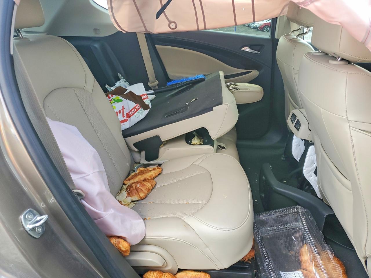 2019 Buick Envision VIN LRBFX2SA0KD064007 photo 11