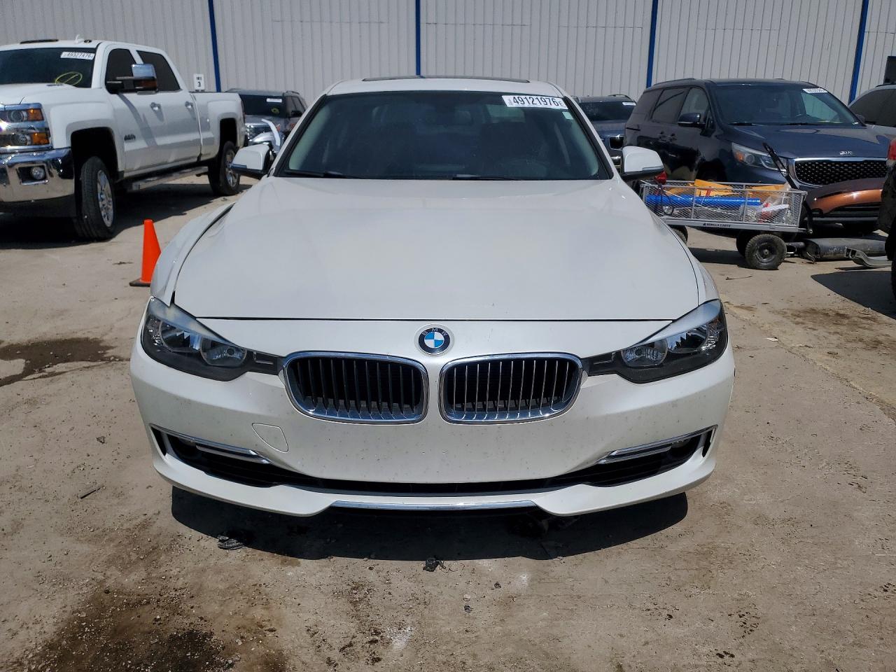 2012 BMW 3 series VIN WBA3A5C56CF345157 photo 5