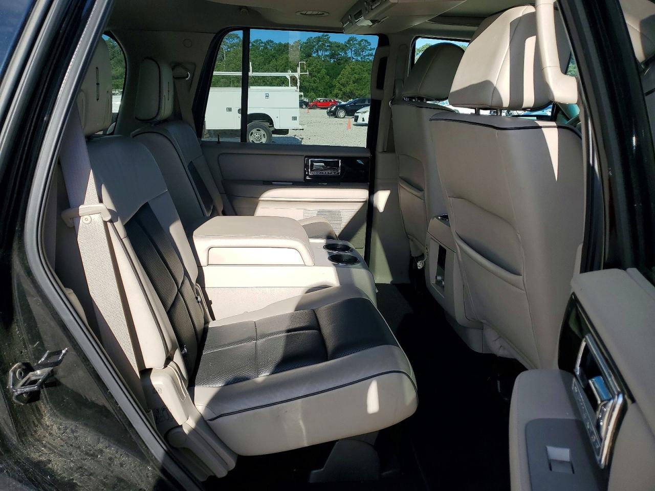 2008 Lincoln Navigator VIN 5LMFU27568LJ13868 photo 11