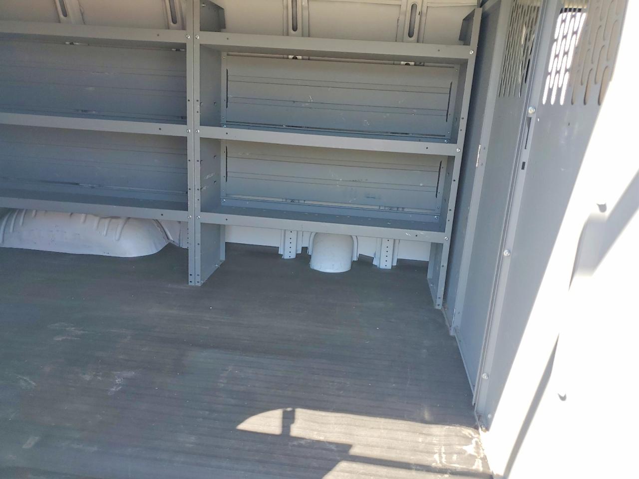2020 CHEV Express VIN 1GCWGAFP7L1185758 photo 11