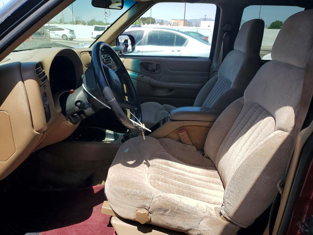 2002 Chevrolet Blazer VIN 1GNCS13W12K114066 photo 7