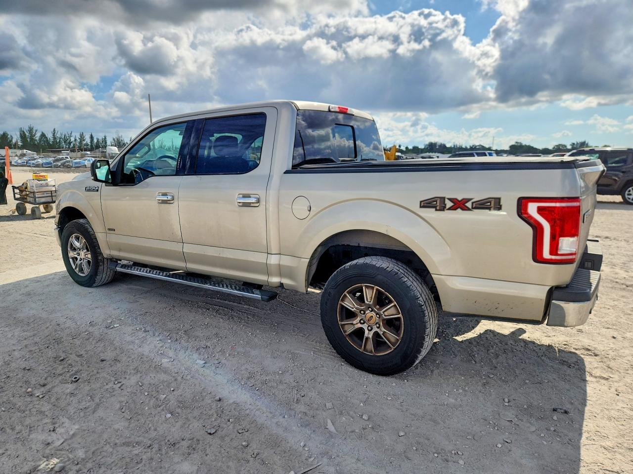 2017 Ford F150 VIN 1FTEW1EG1HFA65223 photo 2