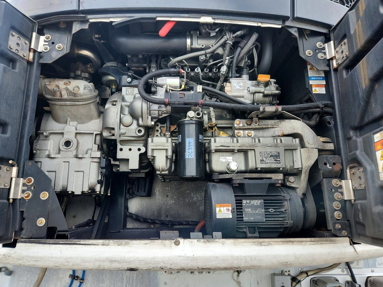 2013 UTILITY All models VIN 1UYVS2533DM630416 photo 7