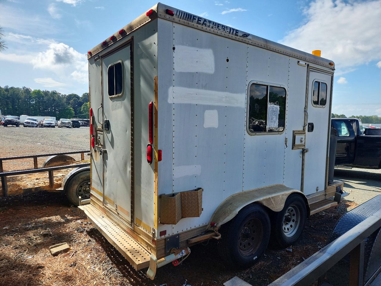 1999 FEATHERLITE Trailer VIN 4FGL01123XC024735 photo 4