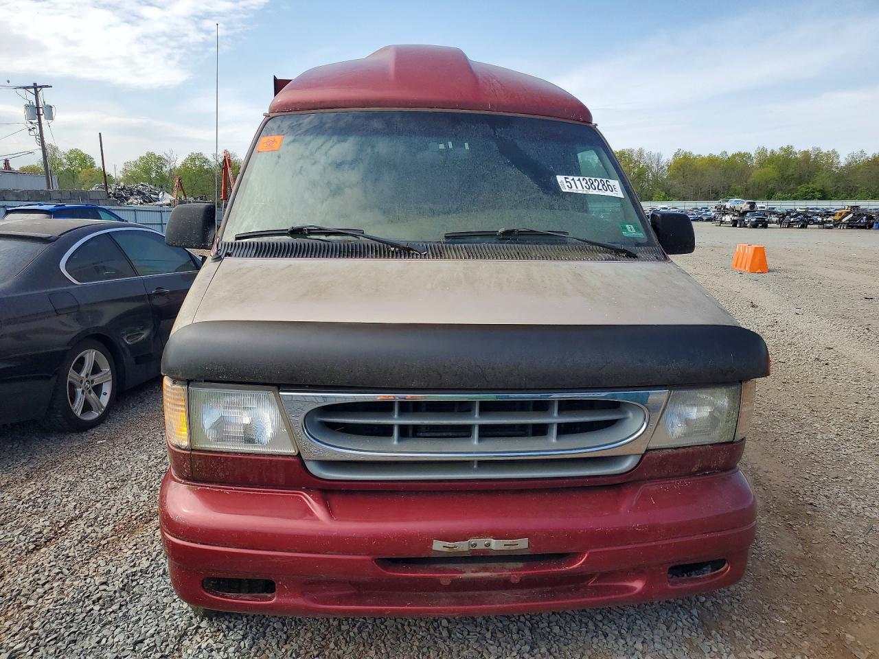1999 Ford Econoline VIN 1FDRE14W0XHB73084 photo 5