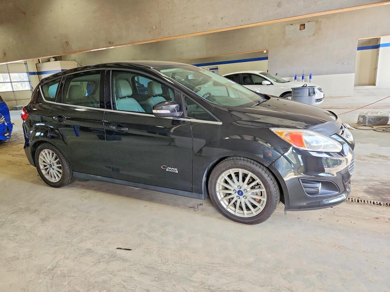2015 Ford Cmax VIN 1FADP5CU5FL106868 photo 4