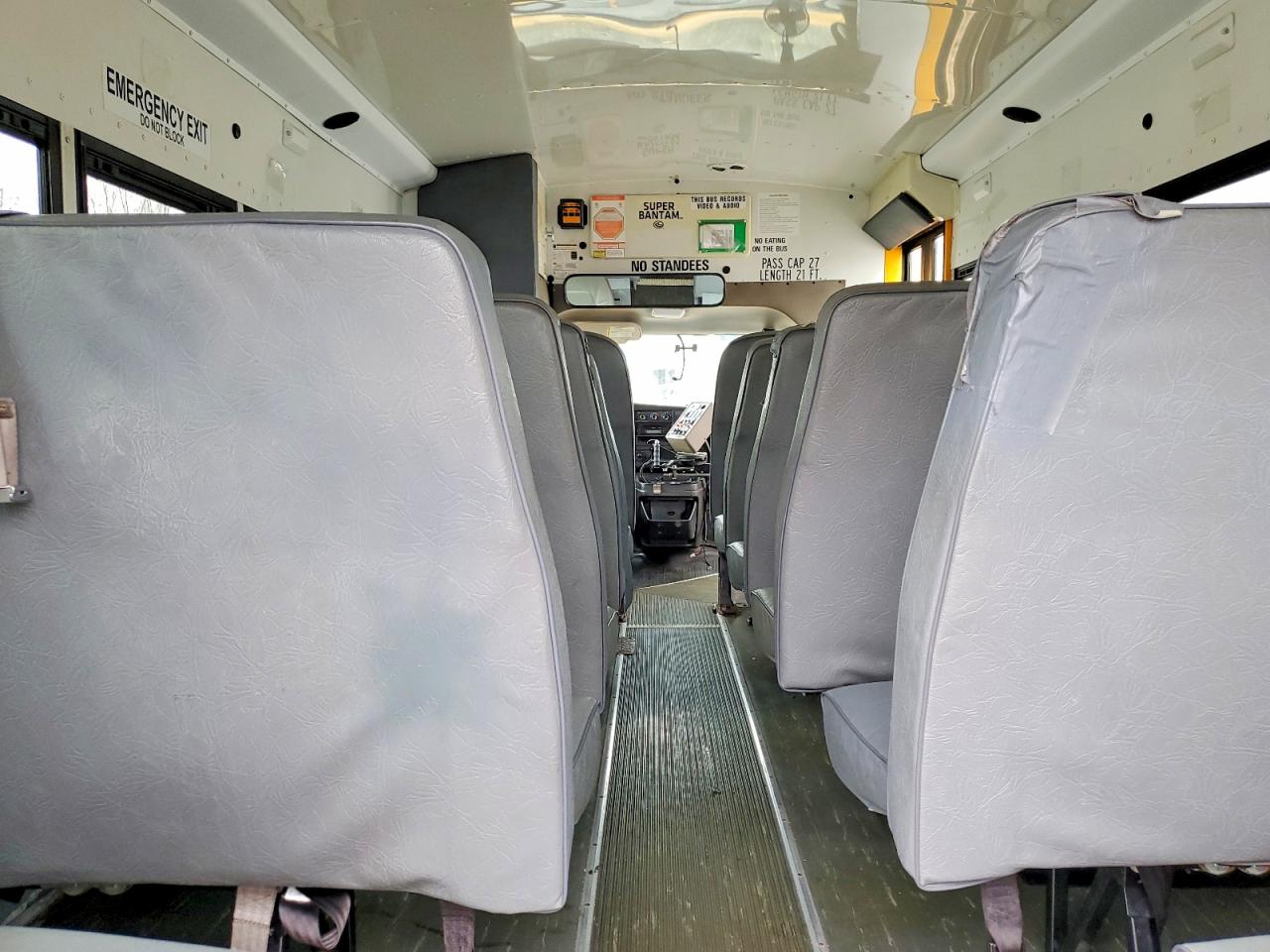 2010 Thomas Express VIN 1GB6G2A68A1134307 photo 6