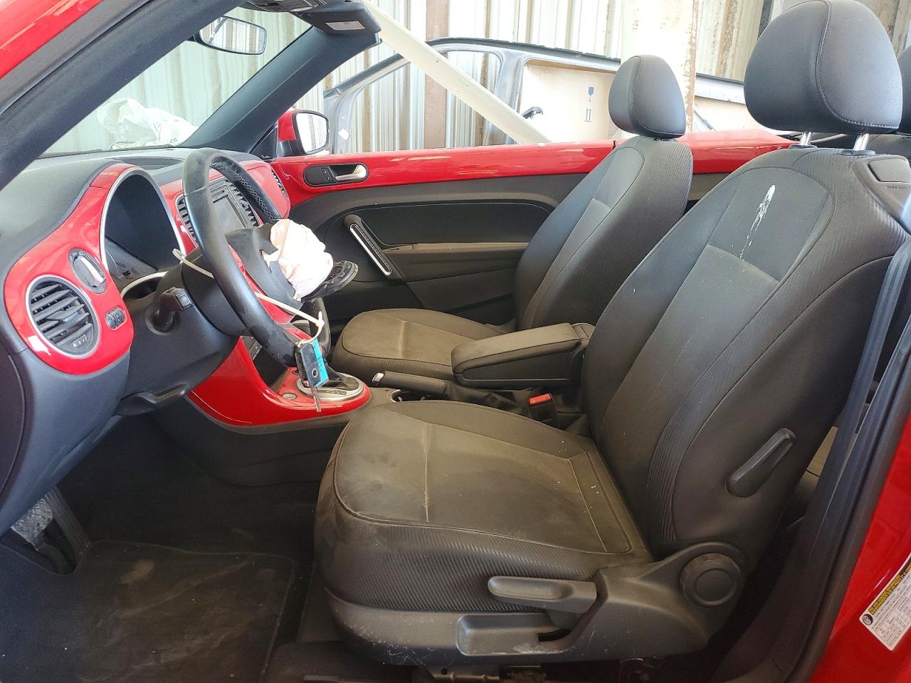2019 Volkswagen Beetle VIN 3VW5DAAT6KM505420 photo 7