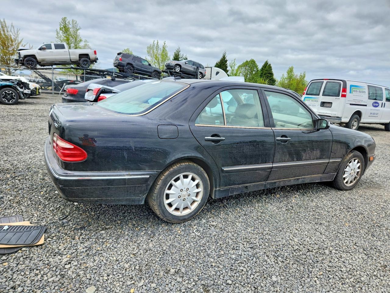 2000 Mercedes-Benz E-class VIN WDBJF82J3YX039044 photo 3