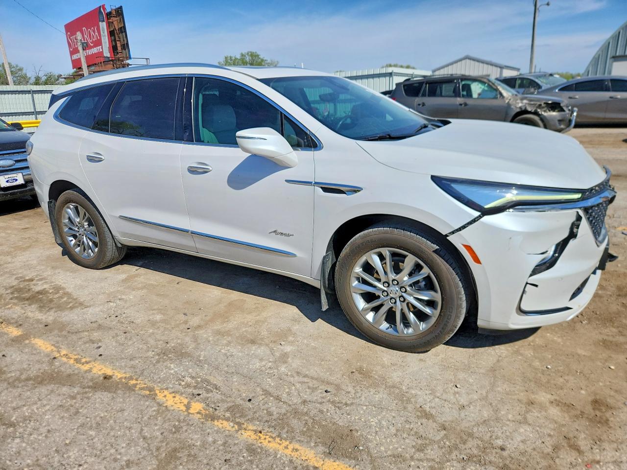 2023 Buick Enclave VIN 5GAEVCKW3PJ183037 photo 4