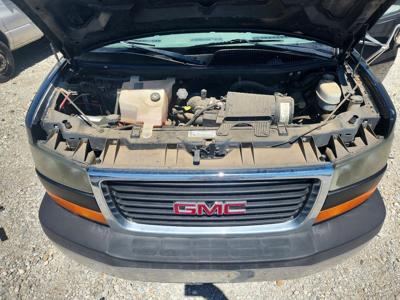 2004 GMC Savana VIN 1GDJG31U641180843 photo 11