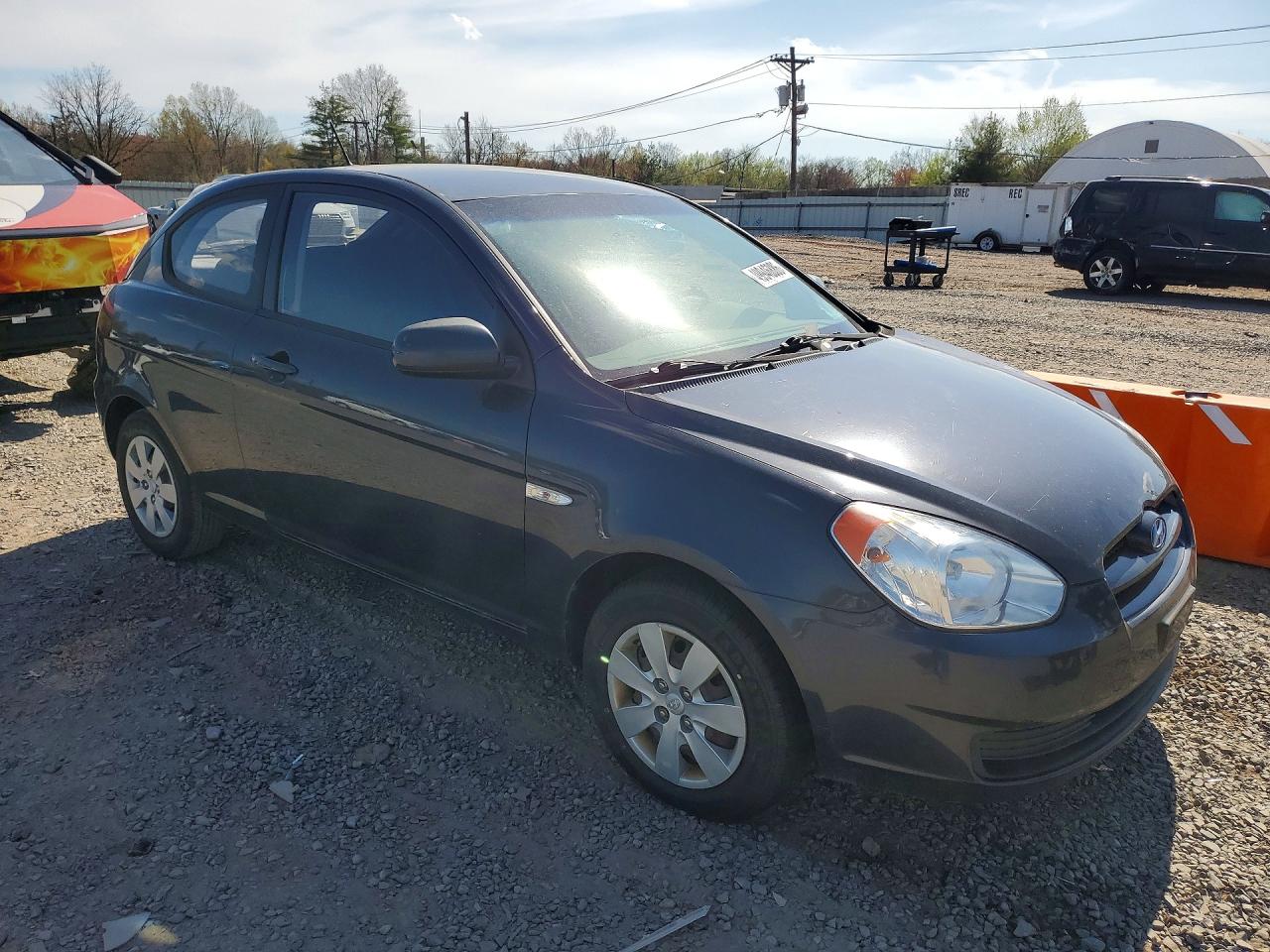 2011 Hyundai Accent VIN KMHCM3AC7BU187188 photo 4