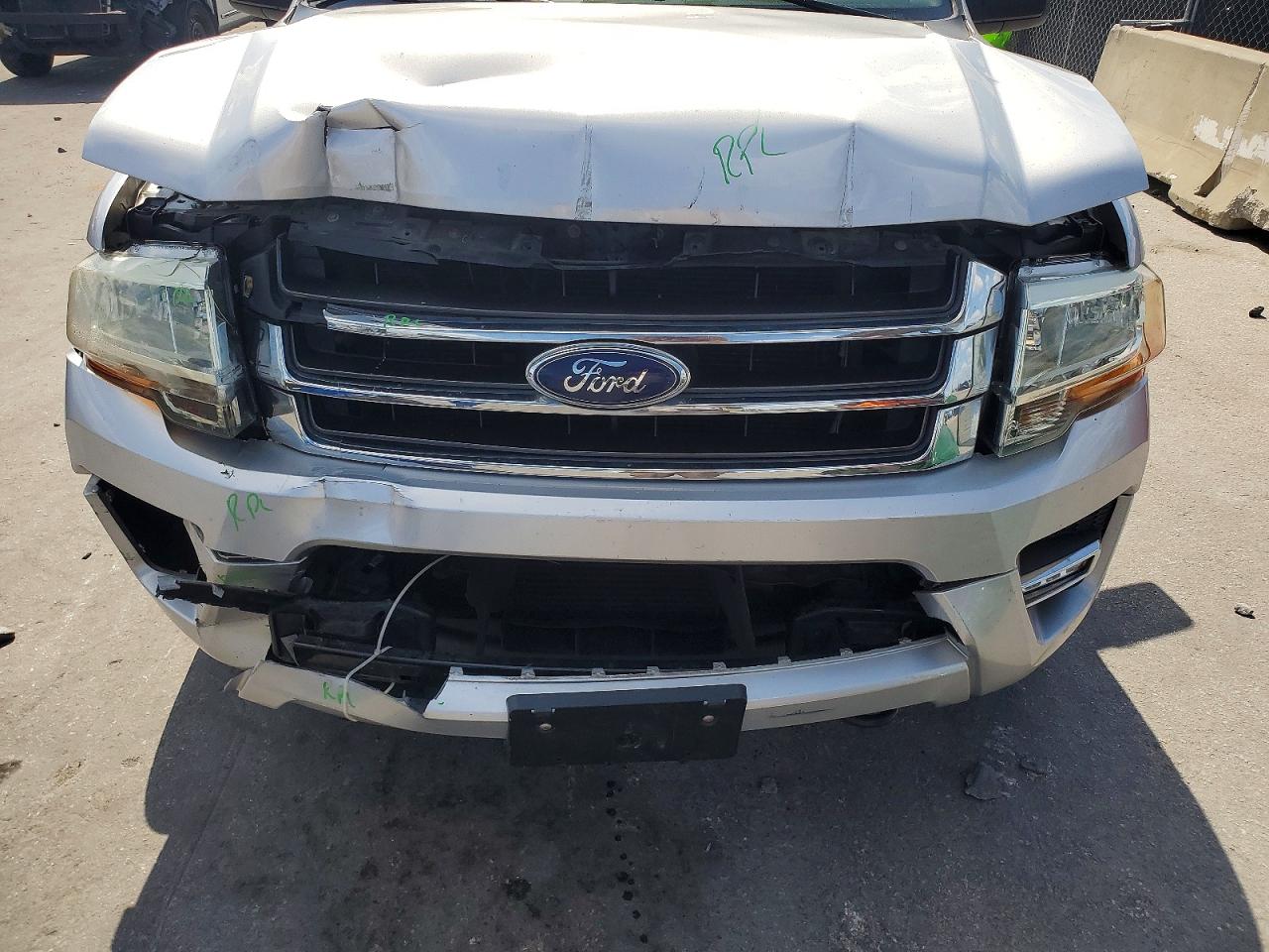 2015 Ford Expedition VIN 1FMJK1JT0FEF32014 photo 12