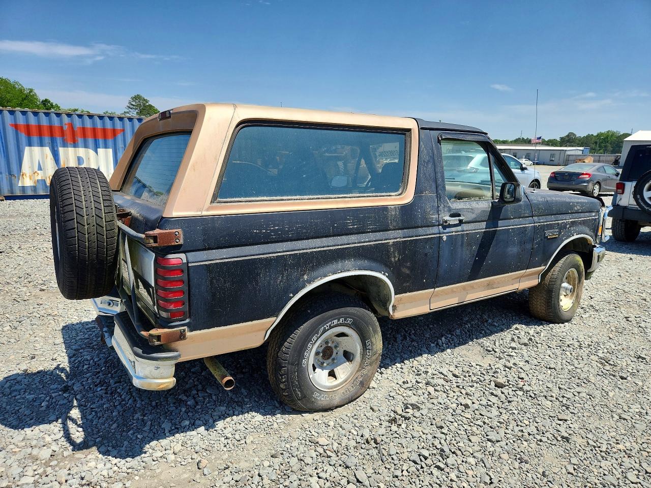 1994 Ford Bronco VIN 1FMEU15H4RLA41513 photo 3