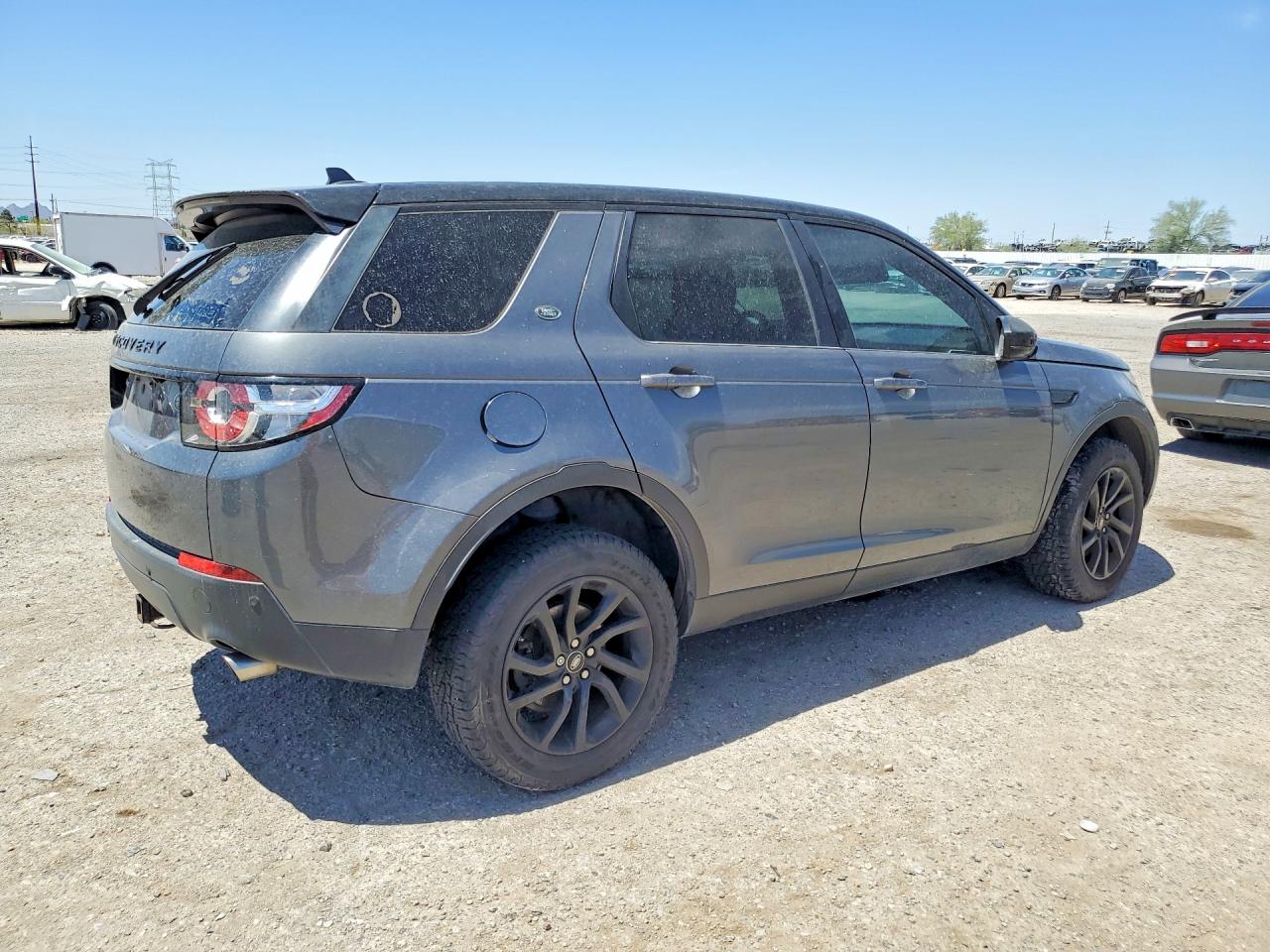 2016 Land Discovery VIN SALCP2BG6GH565615 photo 3