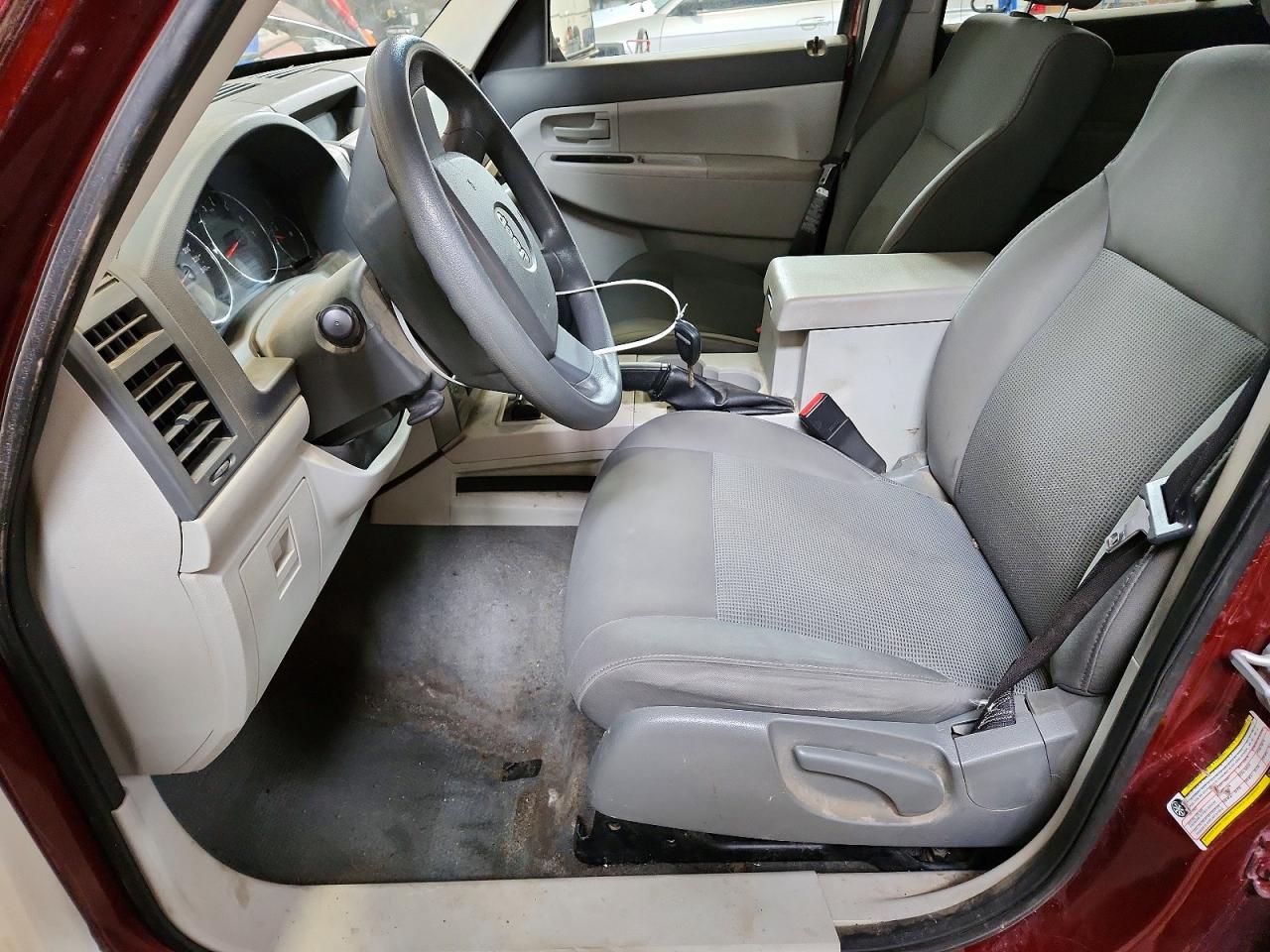 2008 Jeep Liberty VIN 1J8GN28K58W208183 photo 7