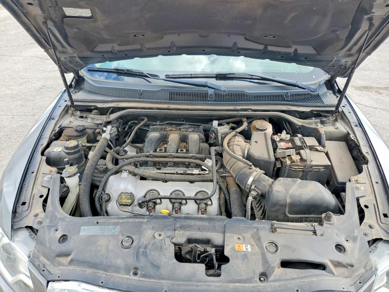 2011 Ford Taurus VIN 1FAHP2EW7BG123754 photo 11