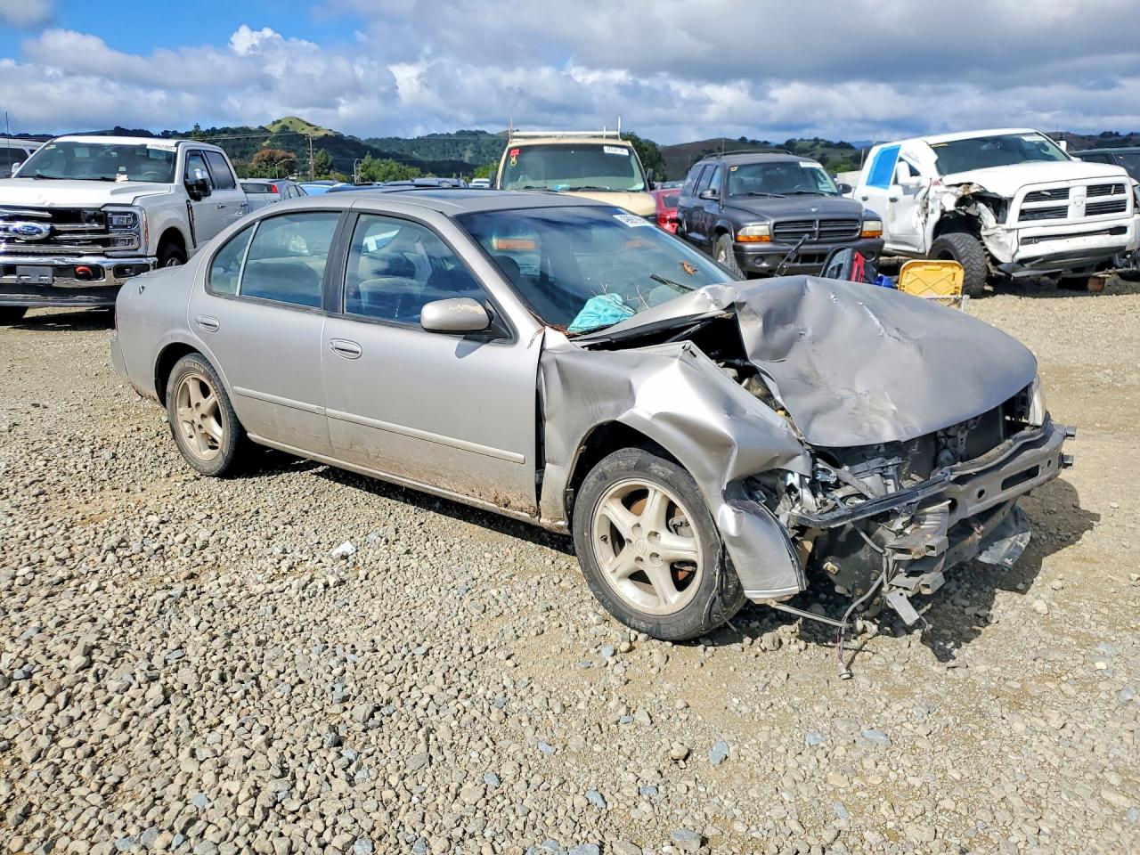 1999 Nissan Maxima VIN JN1CA21A0XT102651 photo 4