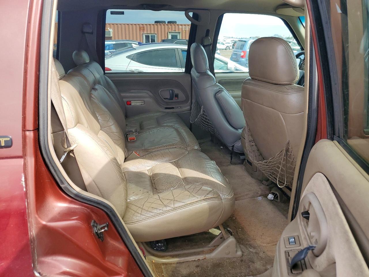 1999 Chevrolet Tahoe VIN 1GNEK13R9XJ341702 photo 10