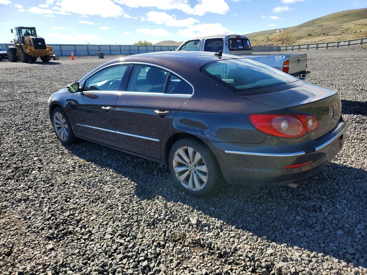 2010 Volkswagen Cc VIN WVWMP7ANXAE550617 photo 2