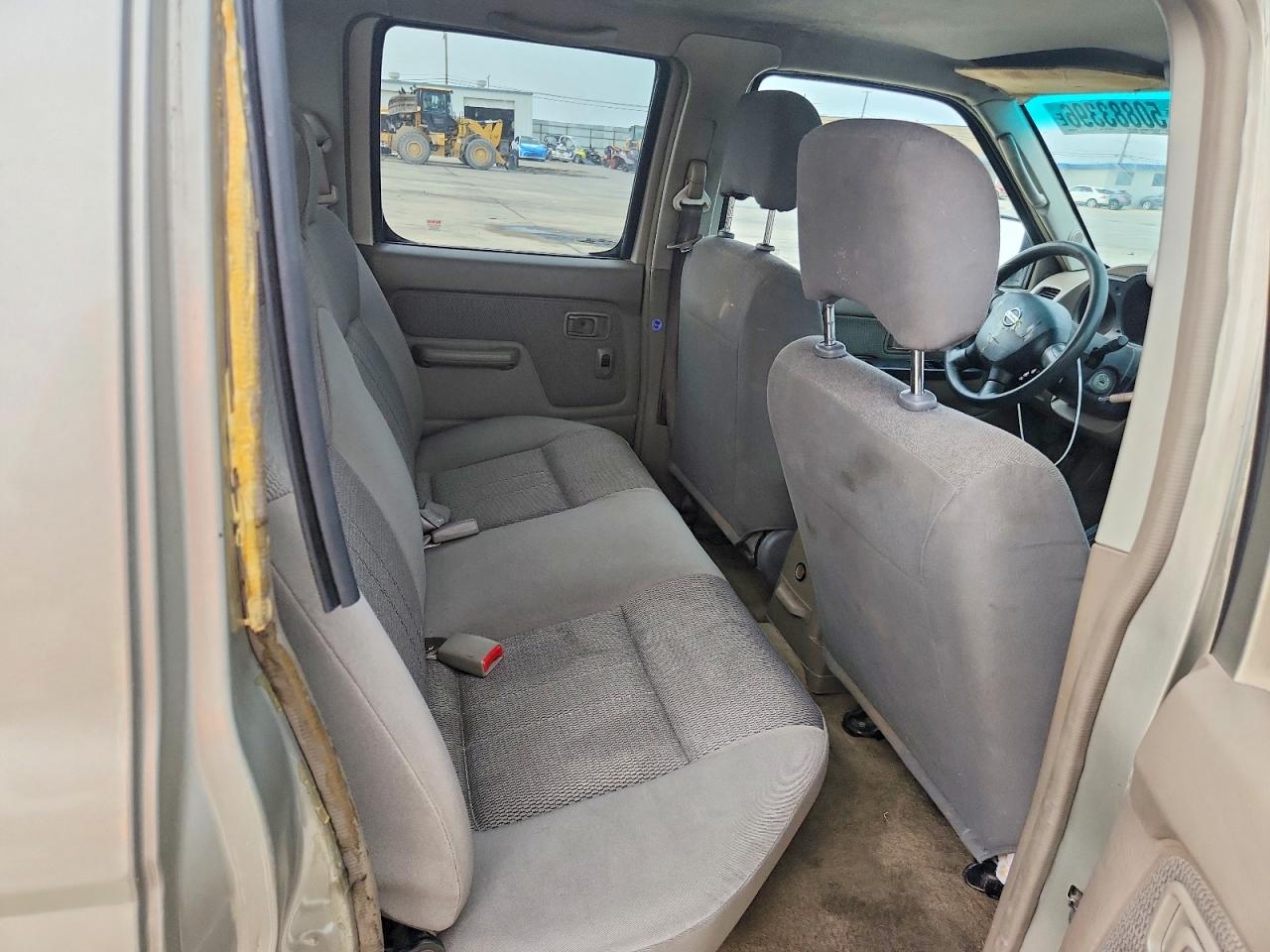2002 Nissan Frontier VIN 1N6ED29X22C323566 photo 10