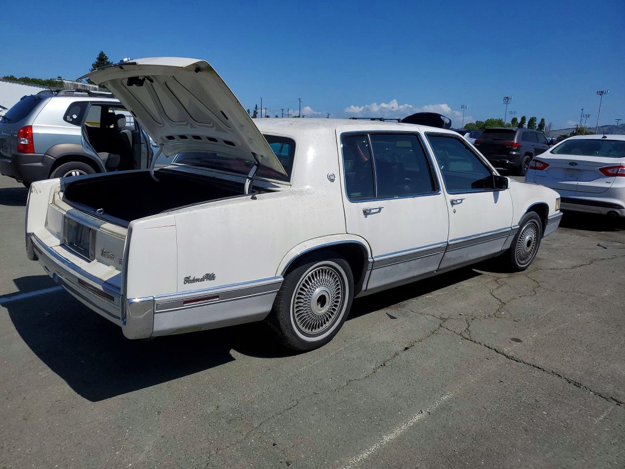1992 Cadillac Deville VIN 1G6CD53B7N4273080 photo 3