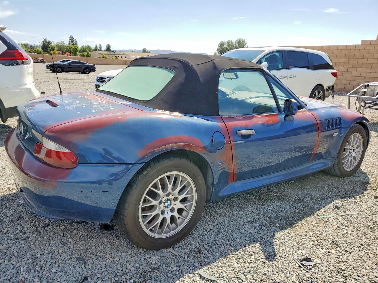 2002 BMW Z3 VIN 4USCN33492LK51254 photo 3