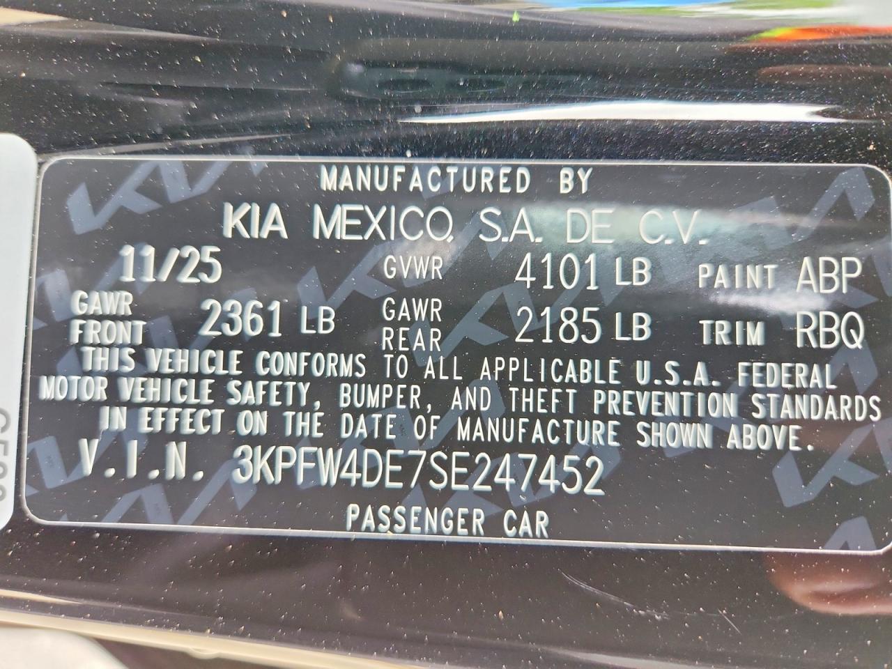 2025 Kia K4 VIN 3KPFW4DE7SE247452 photo 12