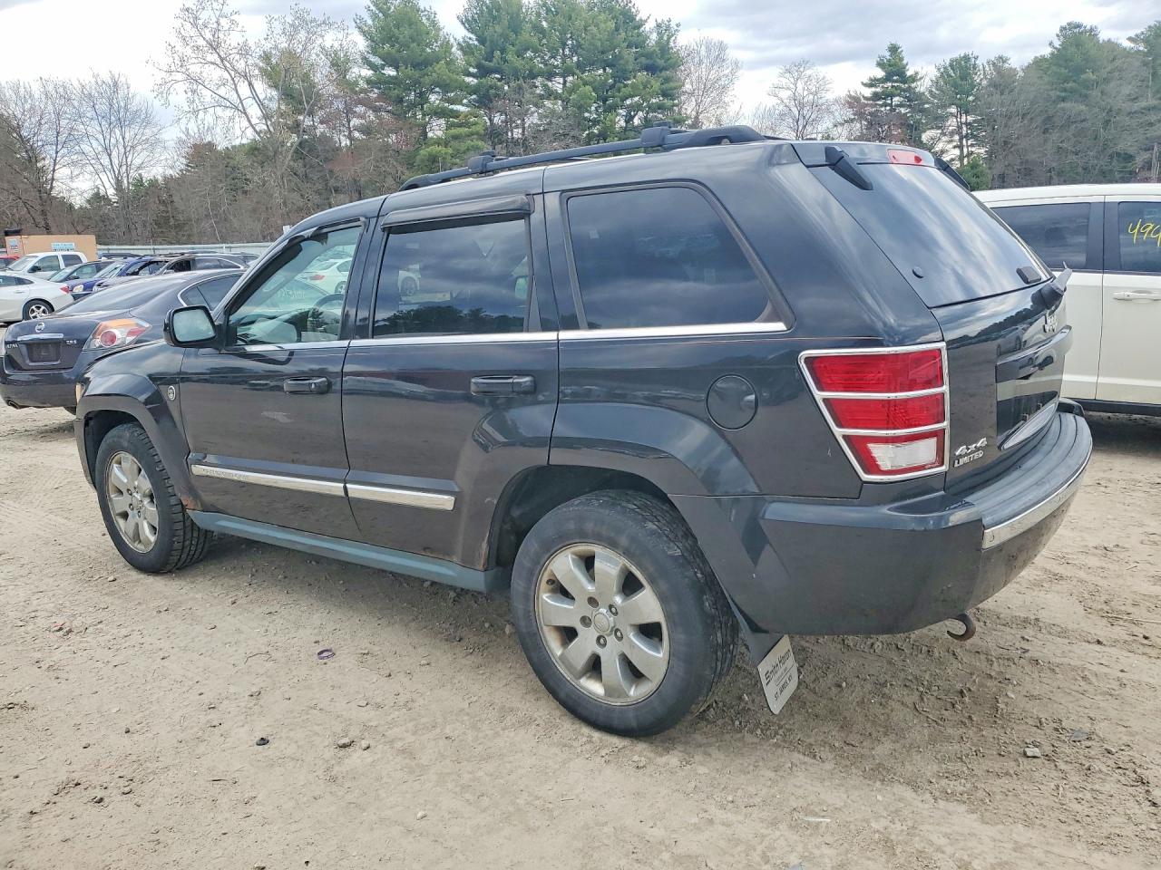 2009 Jeep Cherokee VIN 1J8HR58P79C539436 photo 2