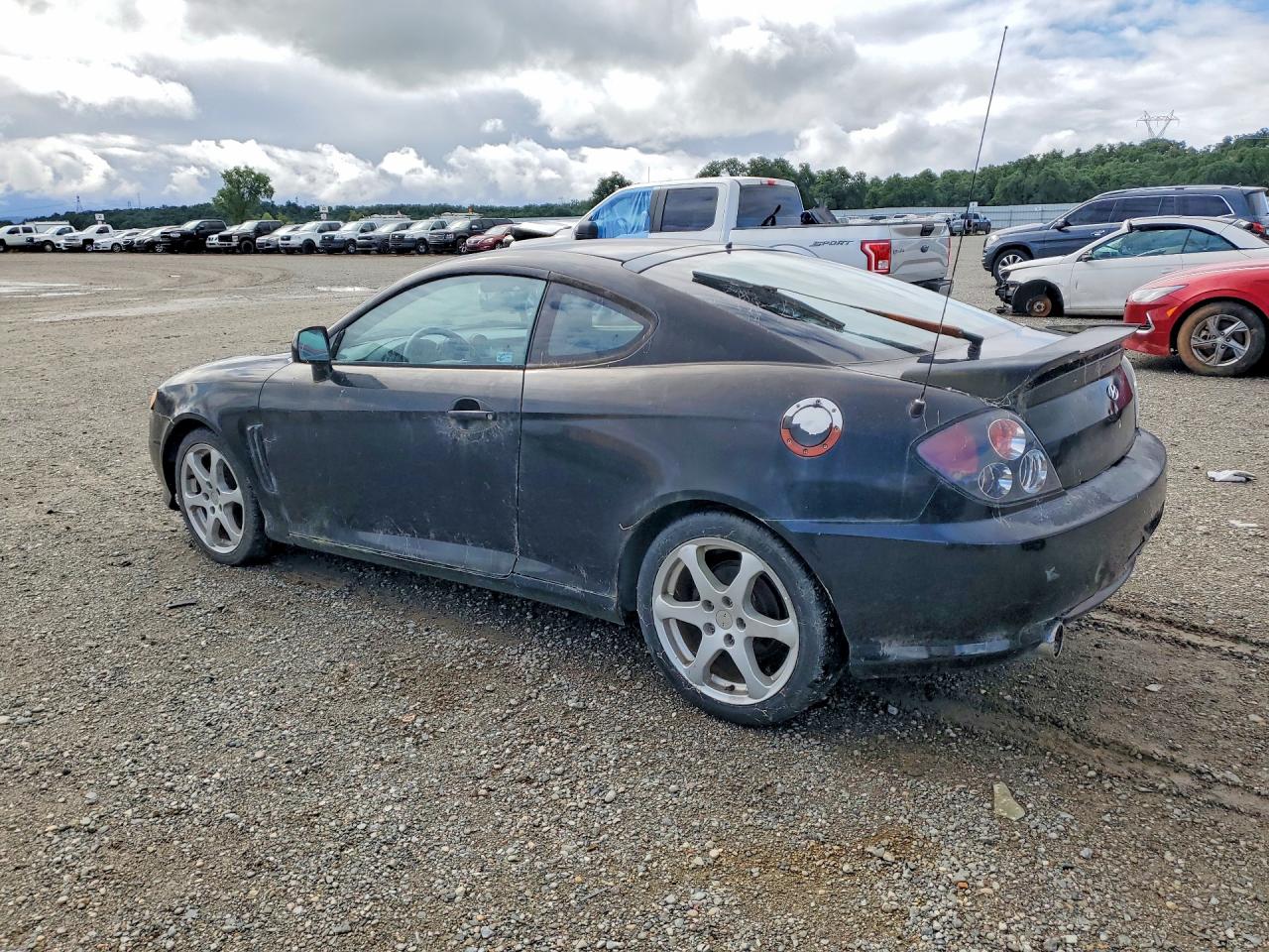 2003 Hyundai Tiburon gt VIN KMHHN65FX3U016509 photo 2