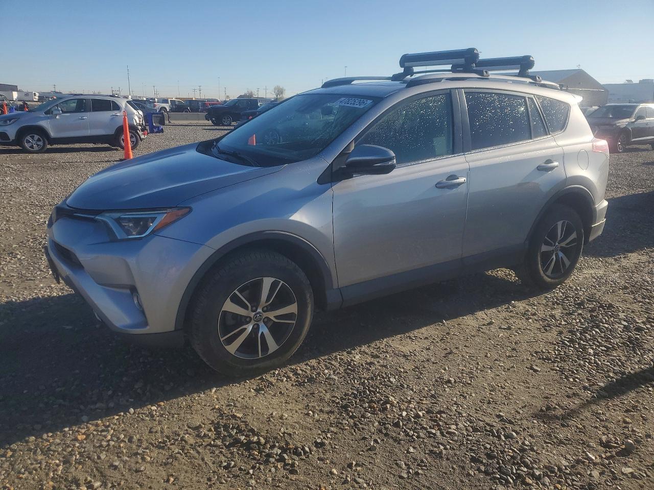 2018 Toyota Rav4 VIN JTMWFREV8JD128112 photo 1