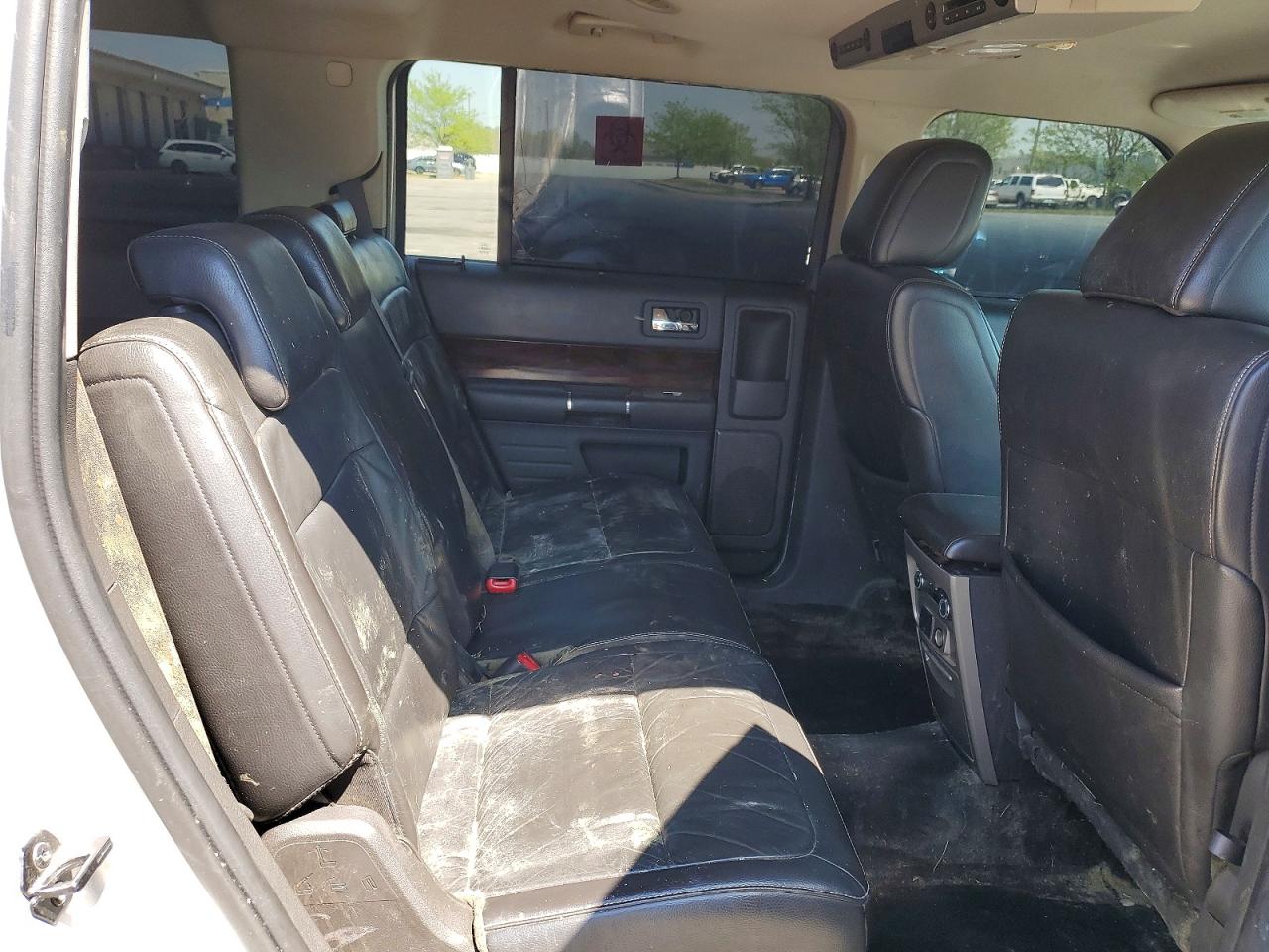 2009 Ford Flex VIN 2FMEK62C09BA06866 photo 11