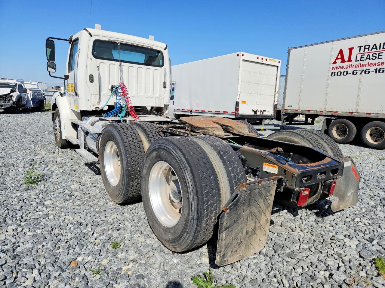2015 FREIGHTLINER All other VIN 1FUJC5DV2FHGD6631 photo 3