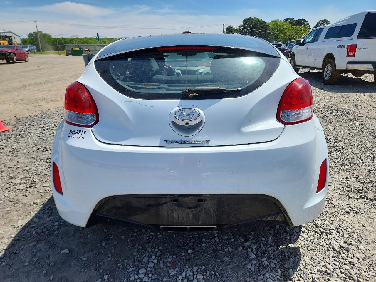 2017 Hyundai Veloster v VIN KMHTC6AD7HU320554 photo 6