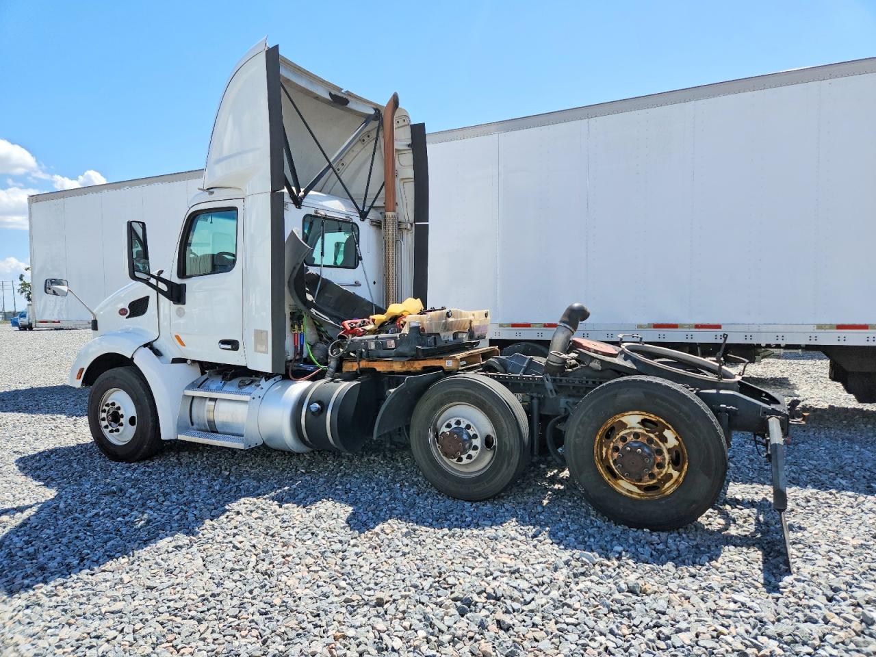 2020 PETERBILT All other VIN 1XPBD49X7LD685002 photo 3