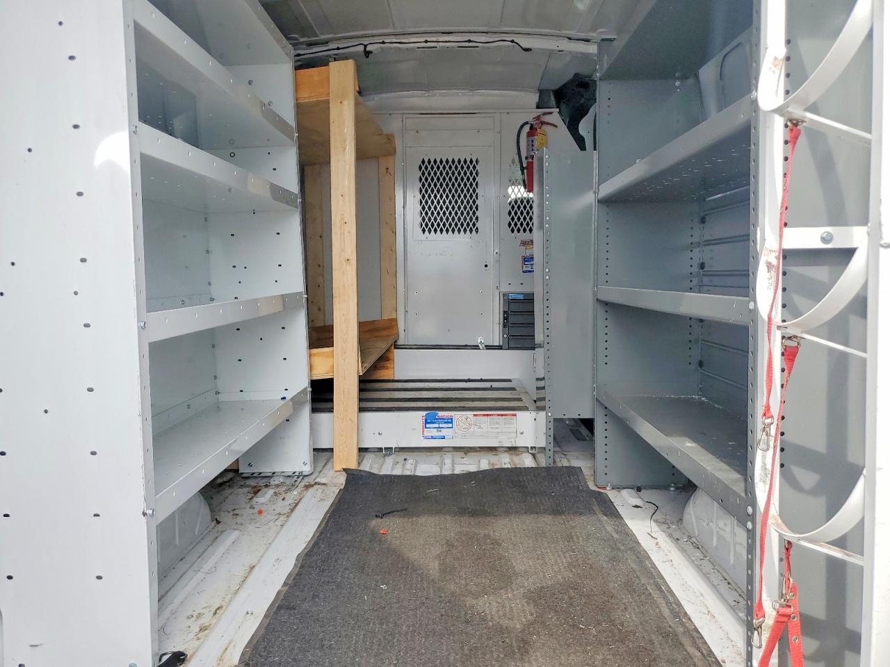 2022 Ford Transit VIN 1FTBR2C80NKA49903 photo 6