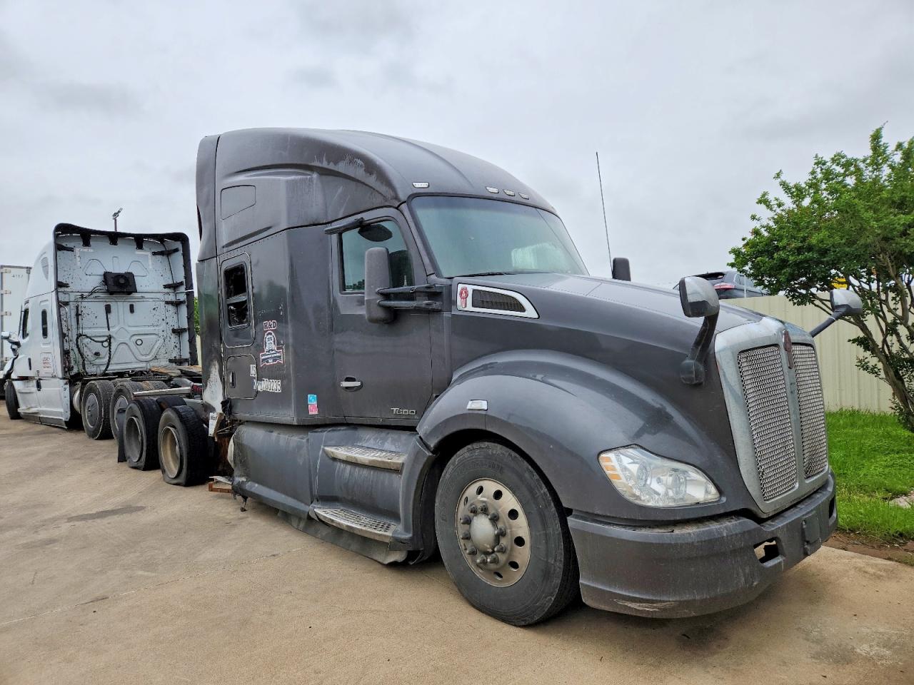 2019 KENWORTH All other VIN 1XKYD49X3KJ256570 photo 1