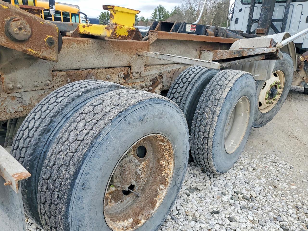 2013 FREIGHTLINER All models VIN 1FVMG3DV4DHFH8939 photo 9