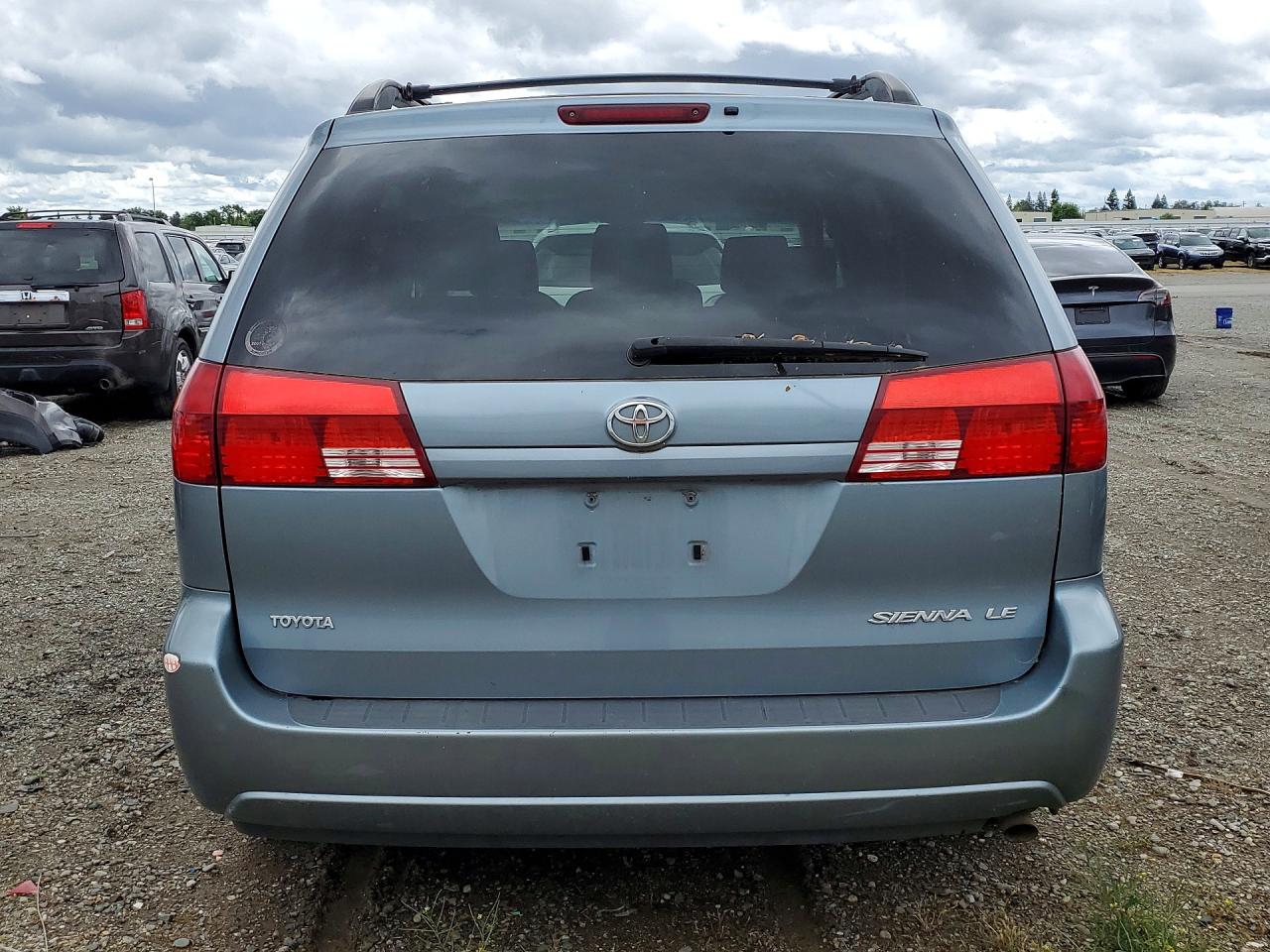 2004 Toyota Sienna VIN 5TDZA23C14S151437 photo 6
