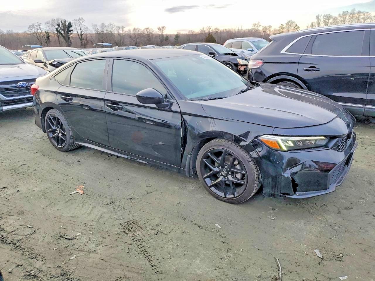 2025 Honda Civic VIN 2HGFE2F53SH525399 photo 4