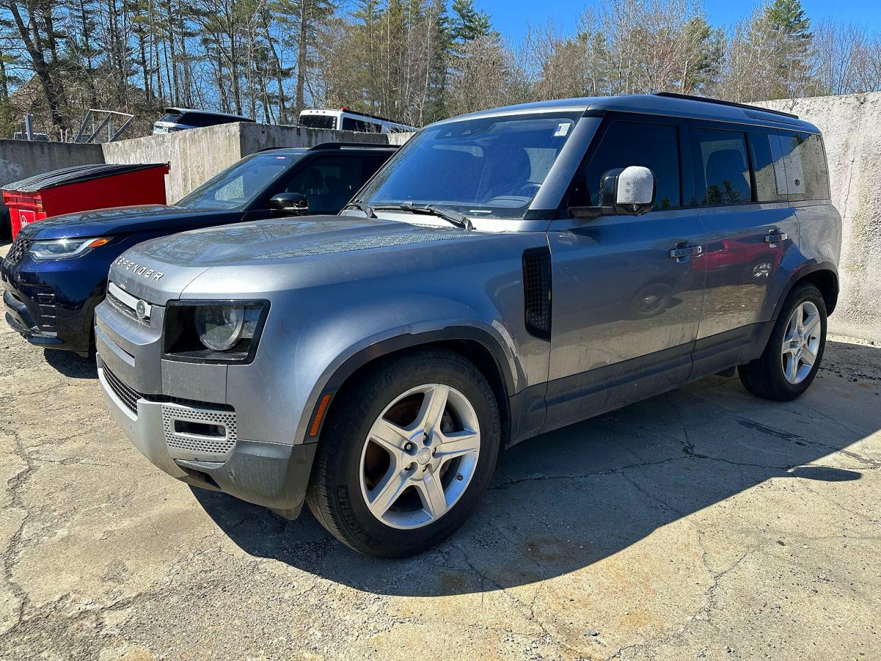 2021 LAND Defender VIN SALEP7RU4M2047972 photo 2