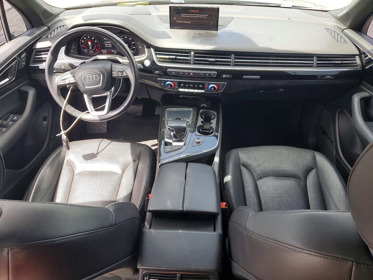 2017 Audi Q7 VIN WA1VAAF71HD056198 photo 8