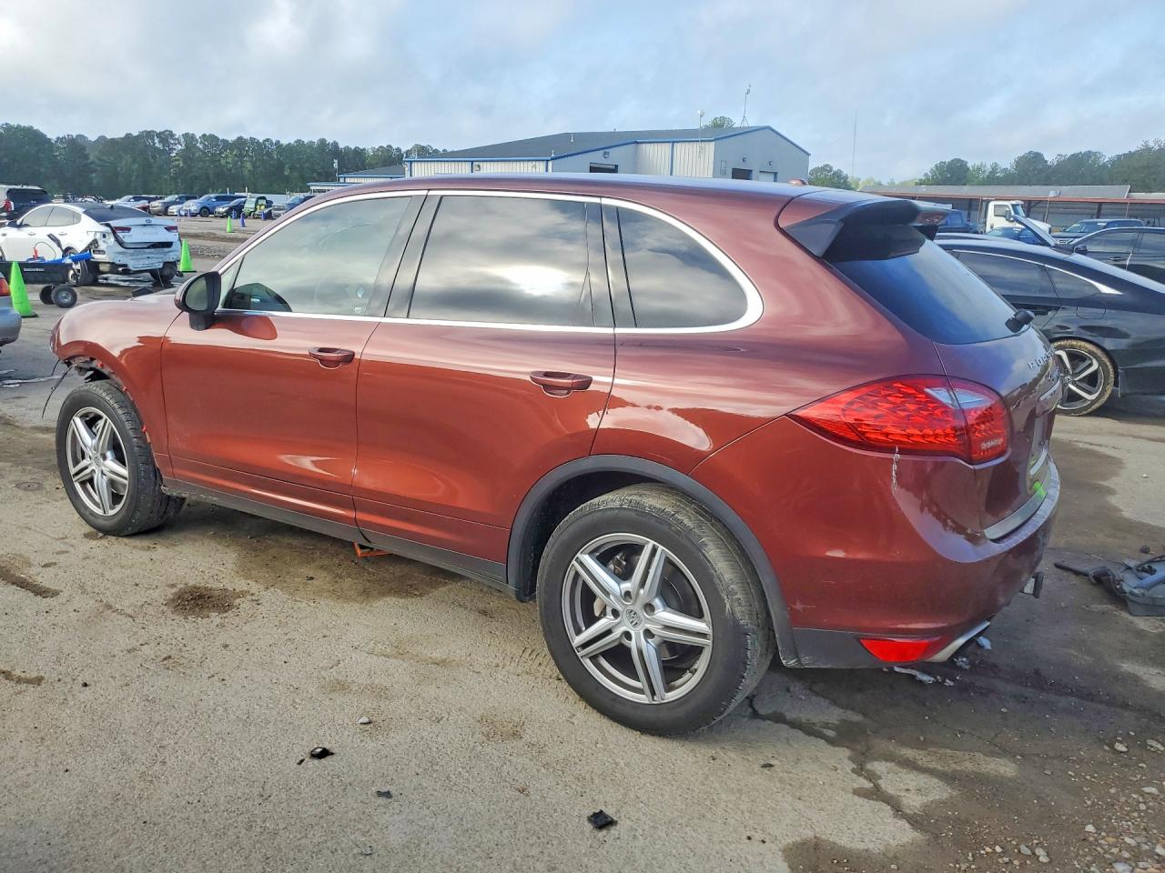 2011 PORSCHE Cayenne VIN WP1AB2A26BLA54803 photo 2