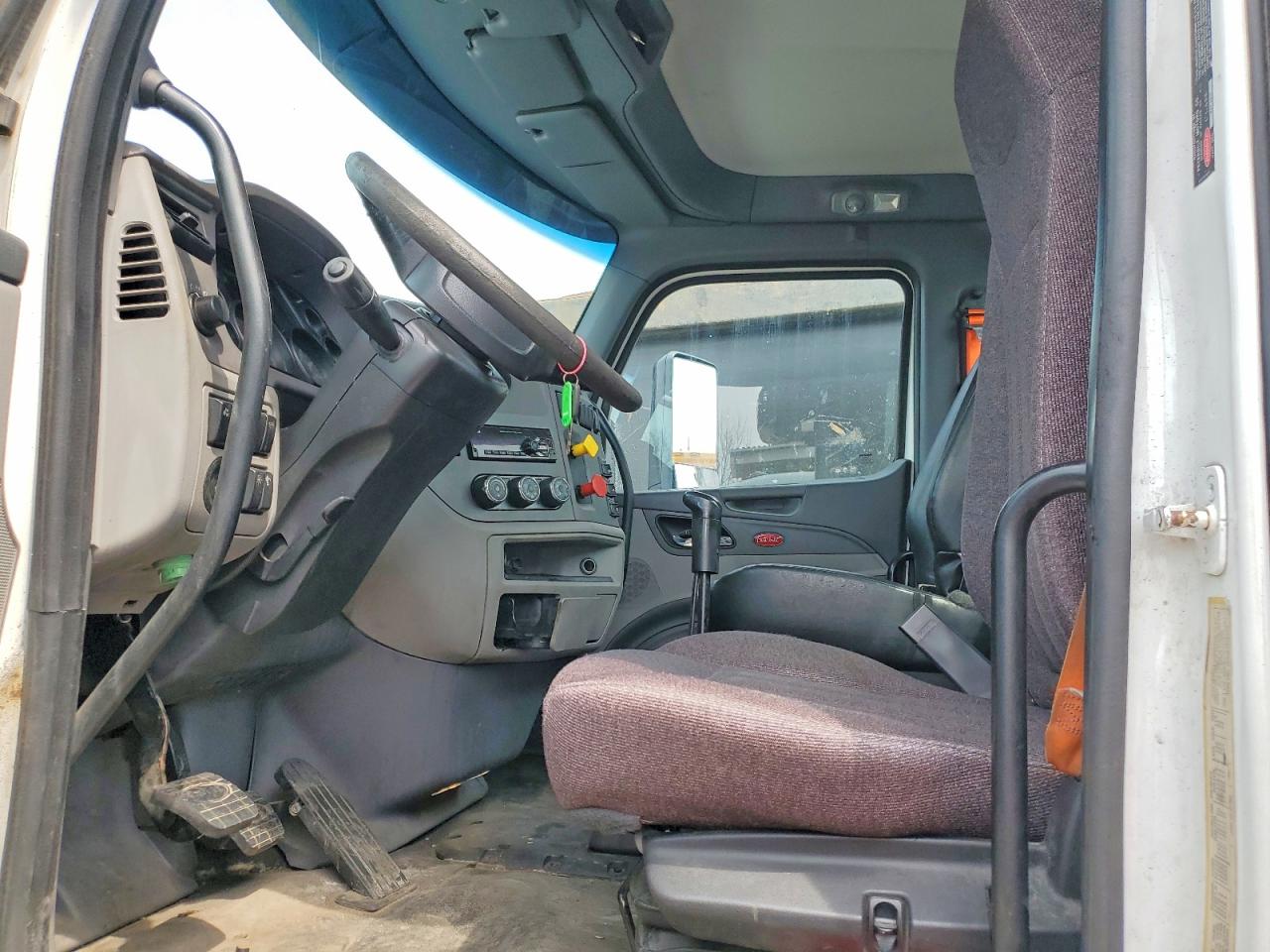 2017 PETERBILT All other VIN 1XPBDP9XXHD410801 photo 5